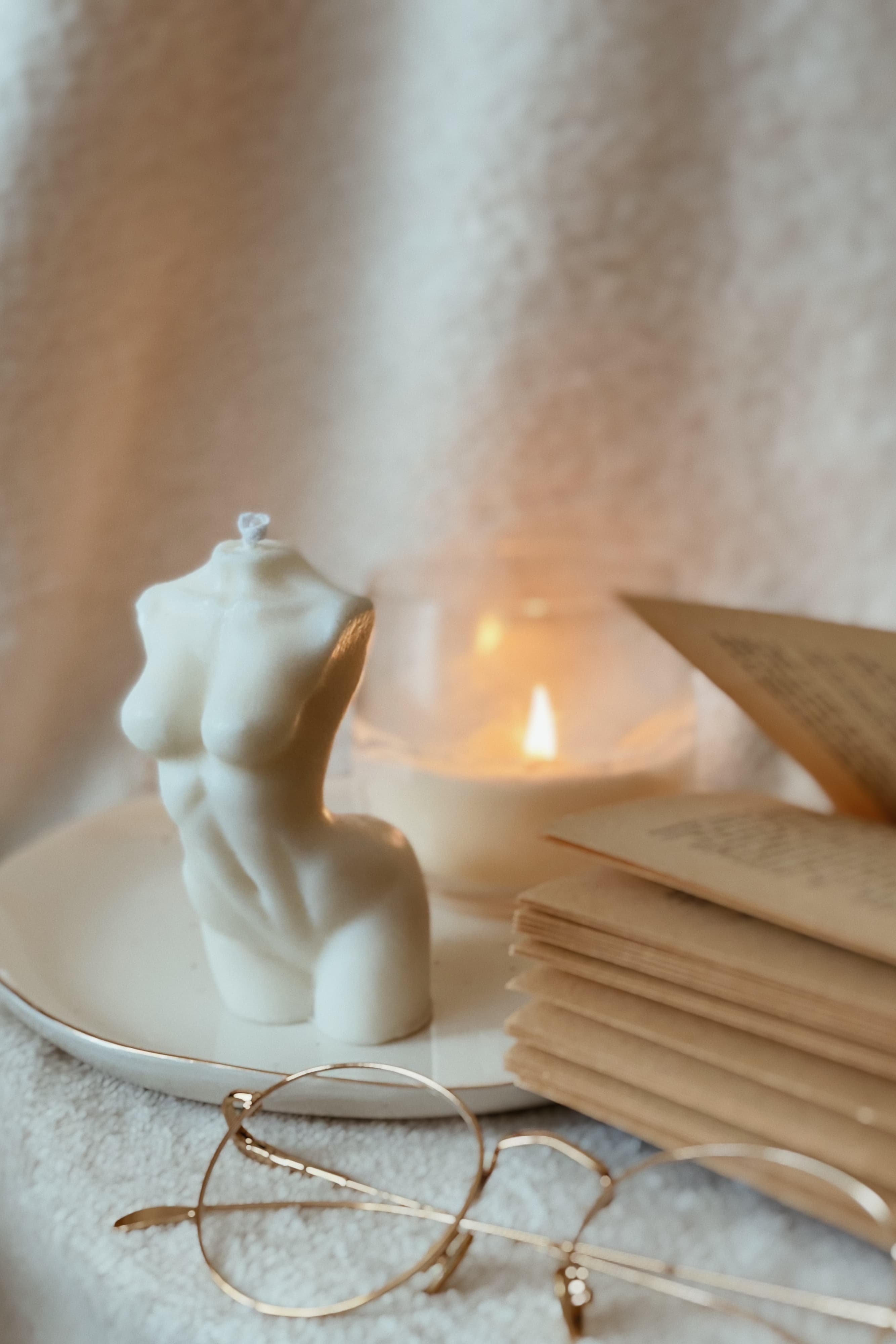 Scented Soy Decorative Candle Bust of a Woman Dazzling Cappuccino